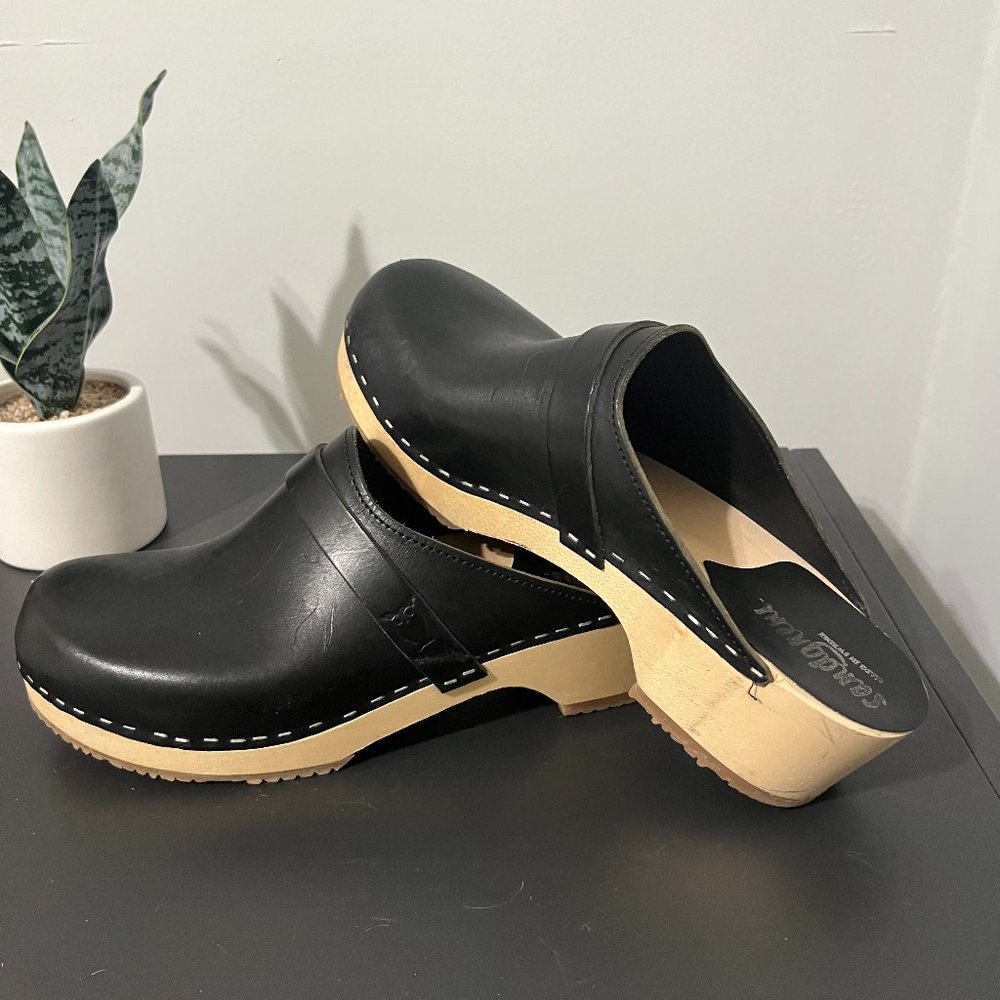 Sandgren Tokyo Clog Mules in black Size 42 (Womens 11)